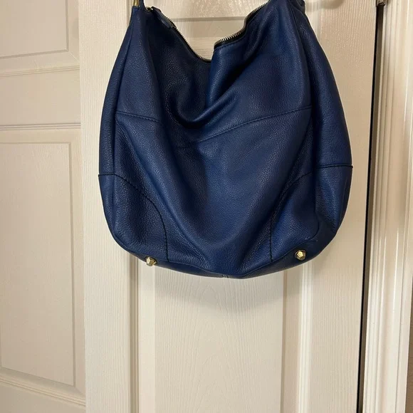 orYANY Navy and Cream Shoulder Bag with Gray Pouch - Picture 3 of 9